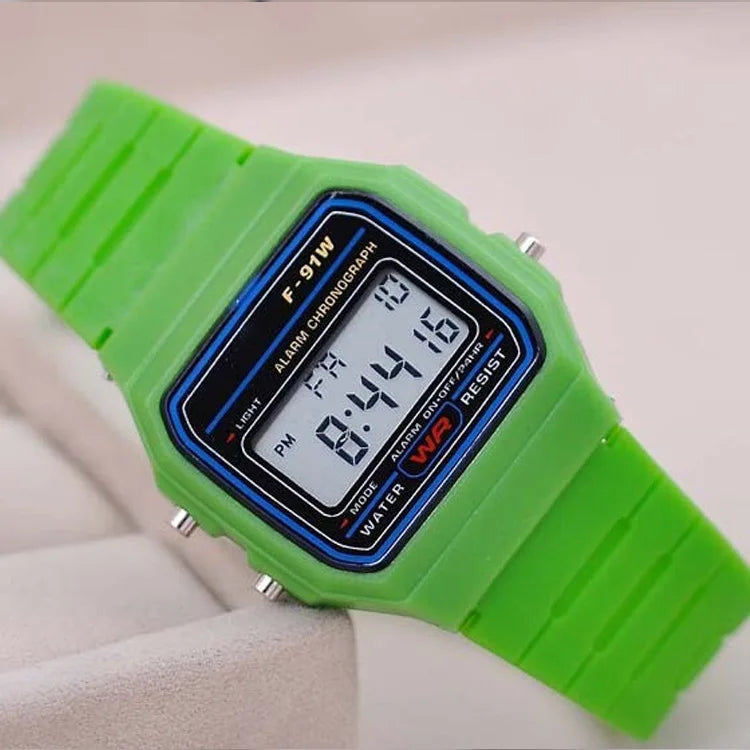 Luxury Ladies Wristwatches Relojes Para Mujer Retro Square Electronic Watches Digital Display Women Men Watch Rose Gold Silver