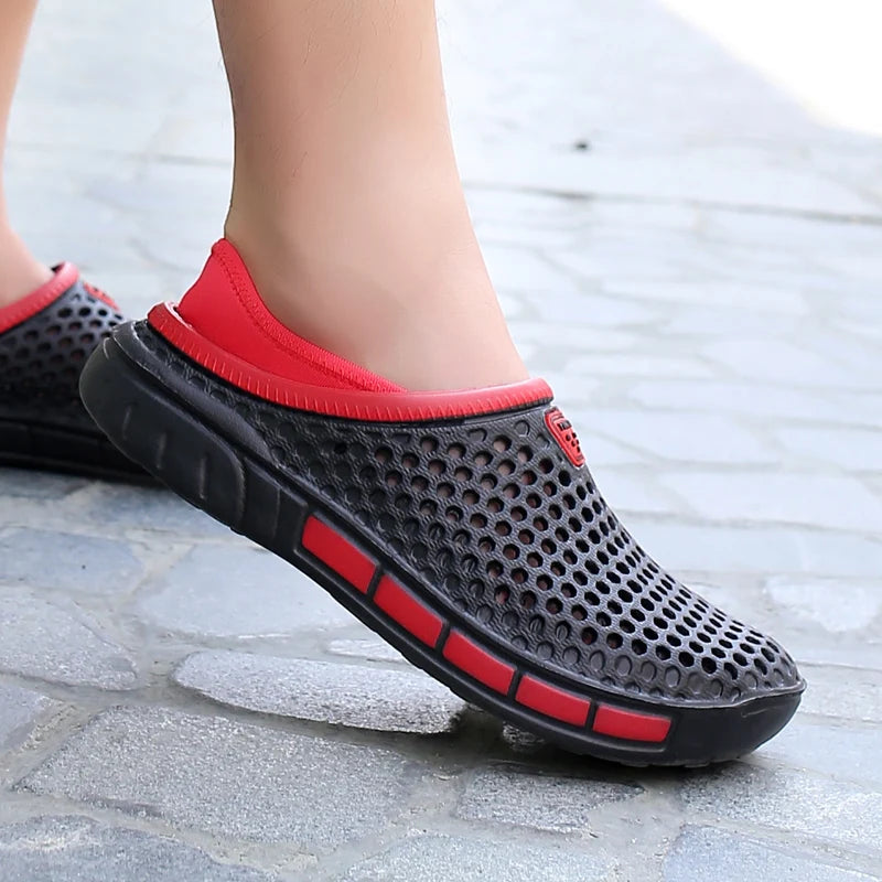 Men Pool Sandals Summer Outdoor Beach Shoes Men Slip on Garden Clogs Water Shower Slippers Unisex Zapatos