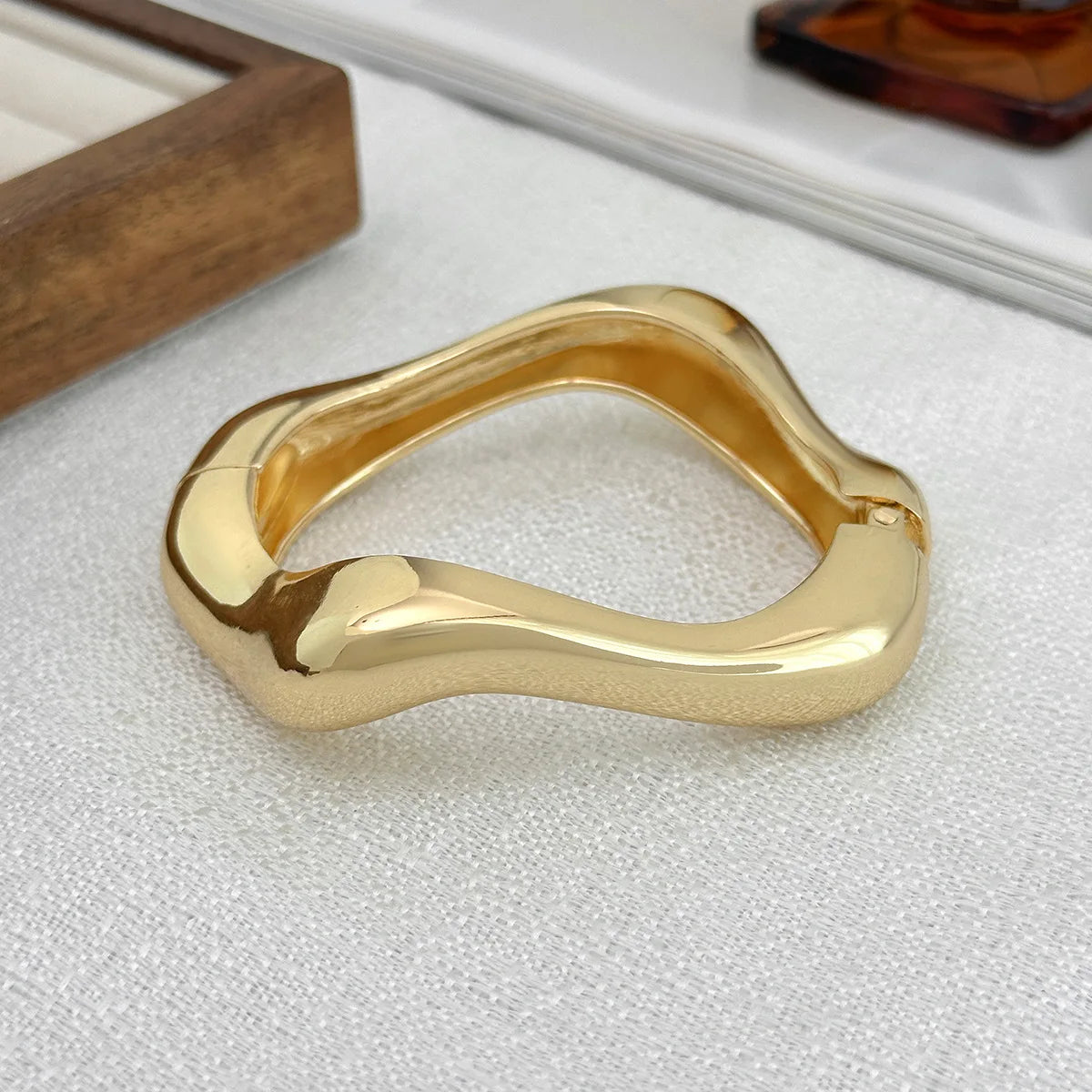 PuRui 6Style Exaggerated Irregular Chunky Acrylic Resin Wide Bracelet Trend Creative Stackable Spring Bangle Grunge Rock Jewelry