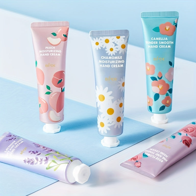 Fruit and plant essence hand cream, suitable for hand care, moisturizing, refreshing, not greasy, small package, portable, suitable for both men and women in all seasons