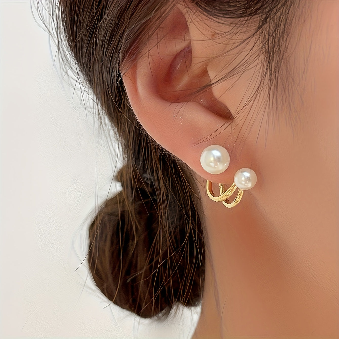 Hot Sale Stylish Versatile Stud Earrings Inlaid White Faux Pearls Elegant Alloy Ear Piercing Jewelry