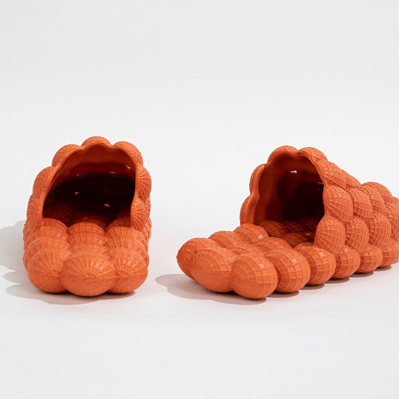 Ultra-Lightweight Bubble Slides - Closed-Toe, Anti-Skid, Massage, Lychee Patterned, EVA Insole, Slip-On, Indoor & Outdoor Beach Slippers for Women - Perfect for Relaxation and Leisure Activities