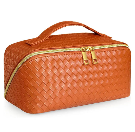 Large Capacity Fashionable Travel Makeup Bag for Women Portable Pouch with Zipper Closure Open Flat for Toiletry Case Organizer