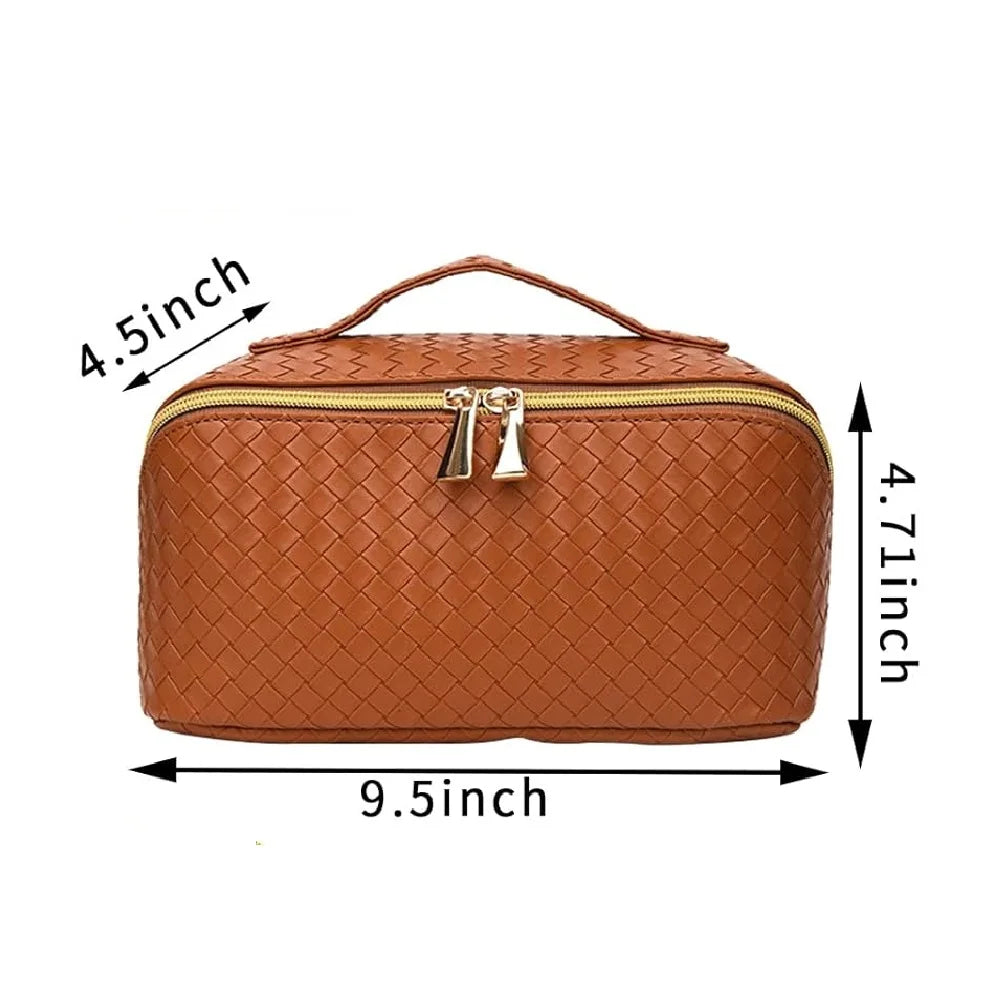 Large Capacity Fashionable Travel Makeup Bag for Women Portable Pouch with Zipper Closure Open Flat for Toiletry Case Organizer