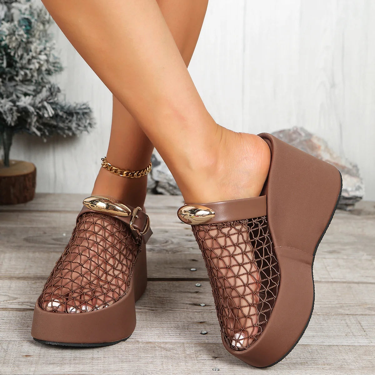 Foreign Trade Plus Size Mesh Hollowed Out New Style Thick Sole Sloping Heel with Metal Buckle Strap High Heels and Cool slippers