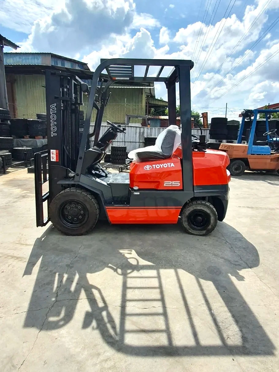 CE EAC SASO Certified High Quality Used for Japan 25 Forklift with 3Ton High Working Efficiency & Diesel Engine Power