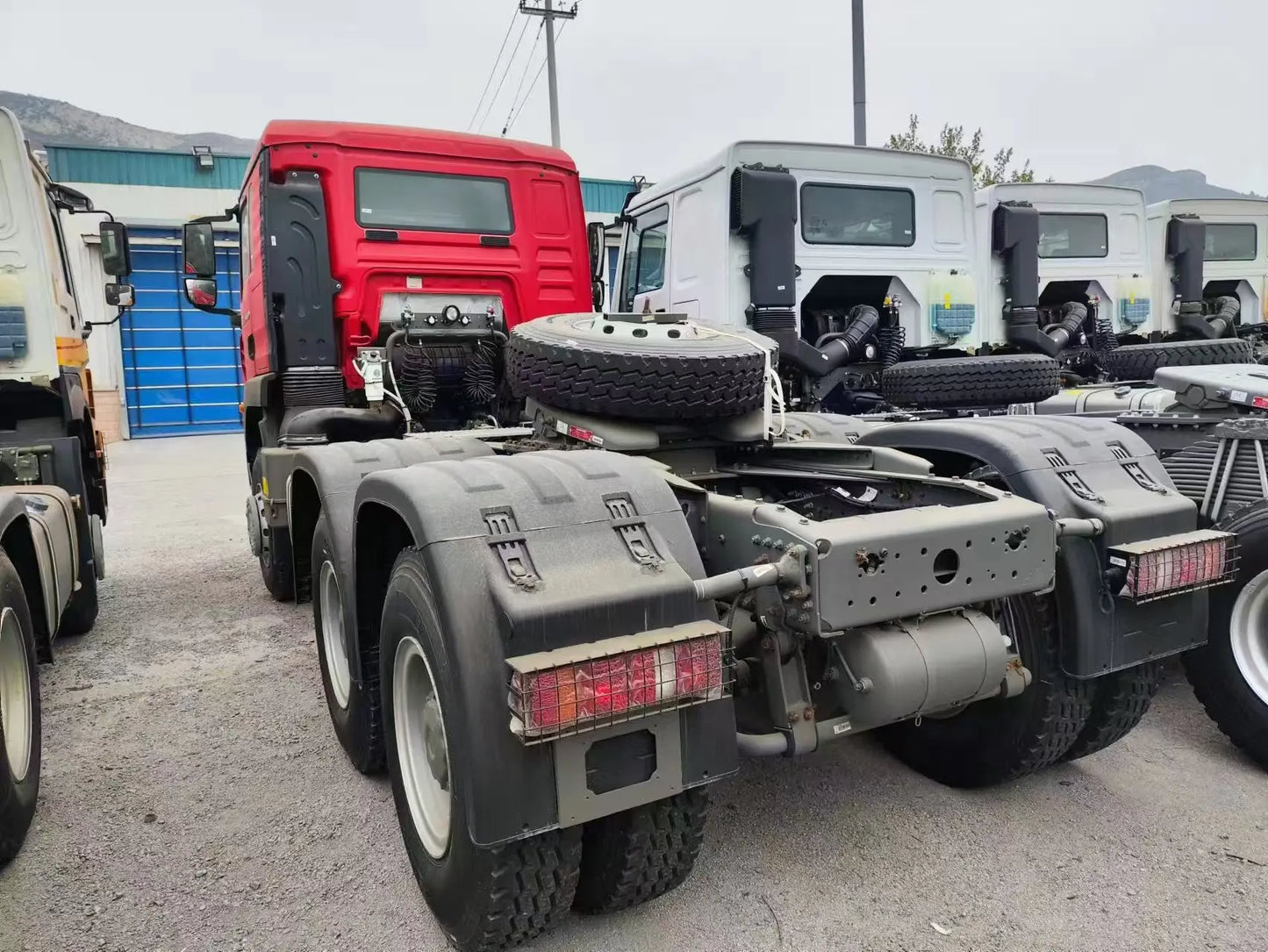 New SINOTRUK HOWO-TX TRACTOR 10-Wheel Artic Truck | 371HP for SALE