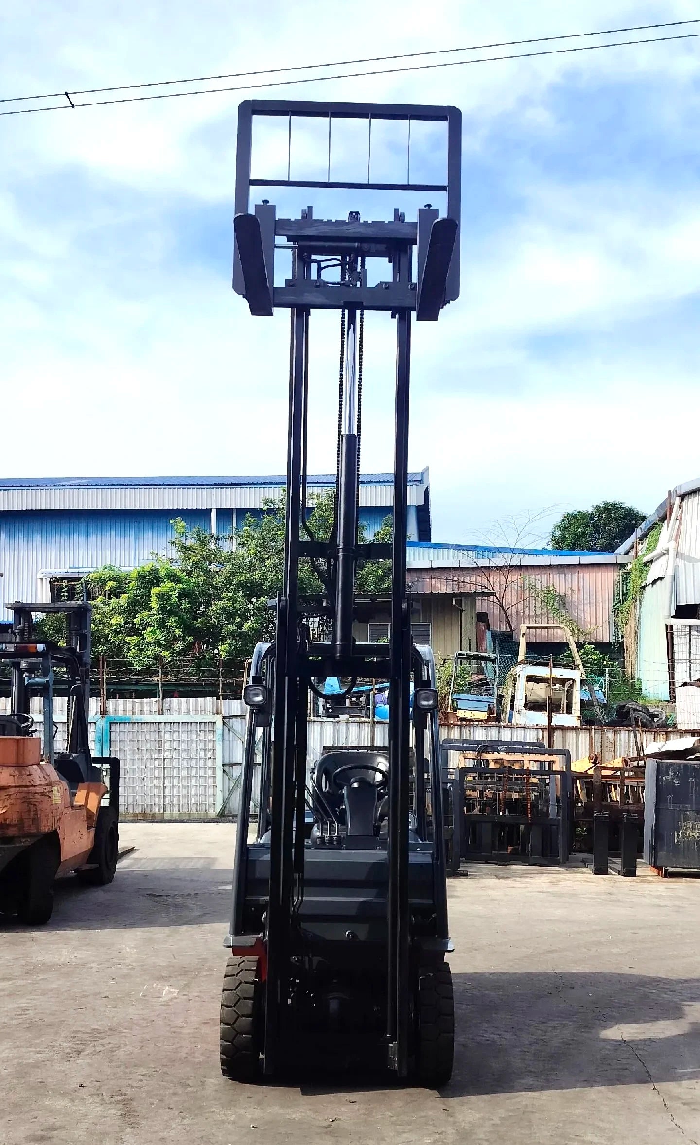 CE EAC SASO Certified High Quality Used for Japan 25 Forklift with 3Ton High Working Efficiency & Diesel Engine Power