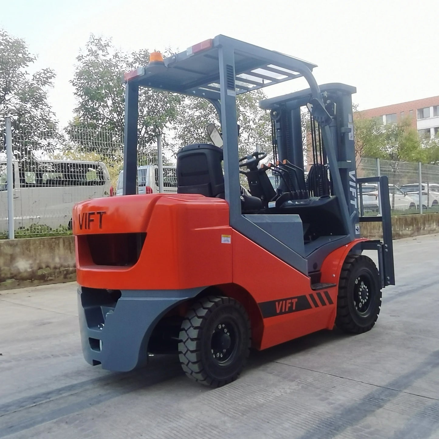 VIFT Brand New Top Quality Factory Price 2.0 2.5 Ton Diesel Forklift with 6m Lifting Height Side Shifter Offered