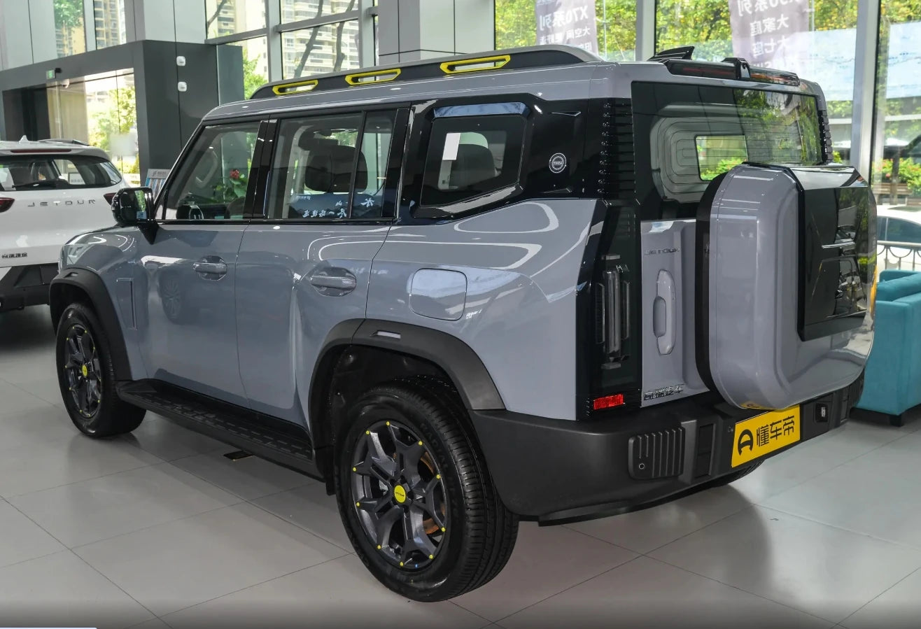 2025 New Jetour 4WD Electric Sedan 4-door 5-seater car