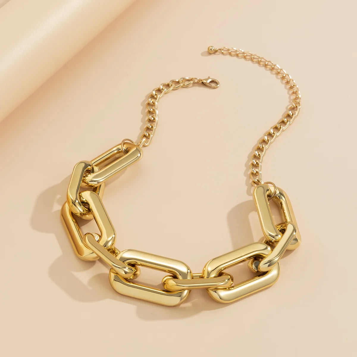 Hip Hop Simple Punk Style Square Thick Necklace Women's Retro Gold Color Metal Clavicle Necklaces Men's Charm Fashion Jewelry