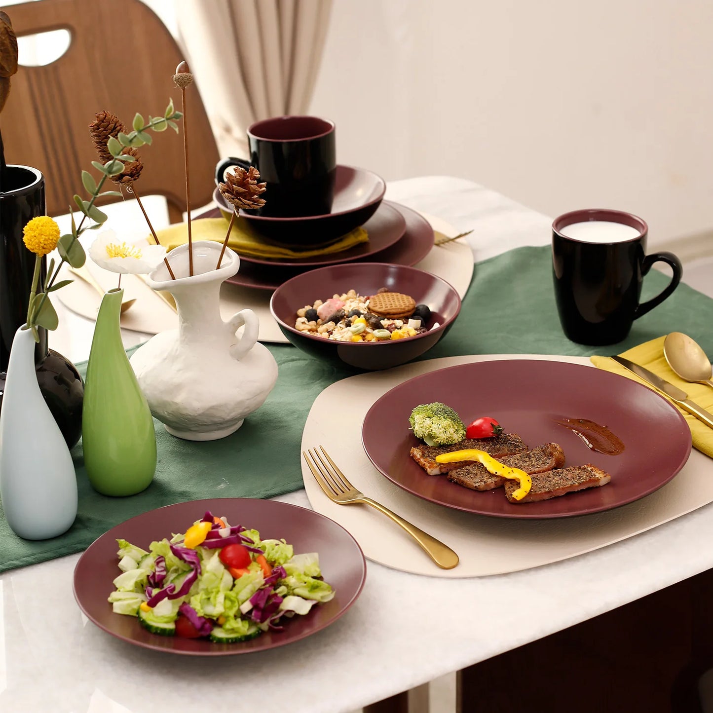 Semtember Promotion Hot Sales Kitchen Stoneware Plates Set Round Shape Ceramic Plates  in Stock Stoneware Dinner Set for Home