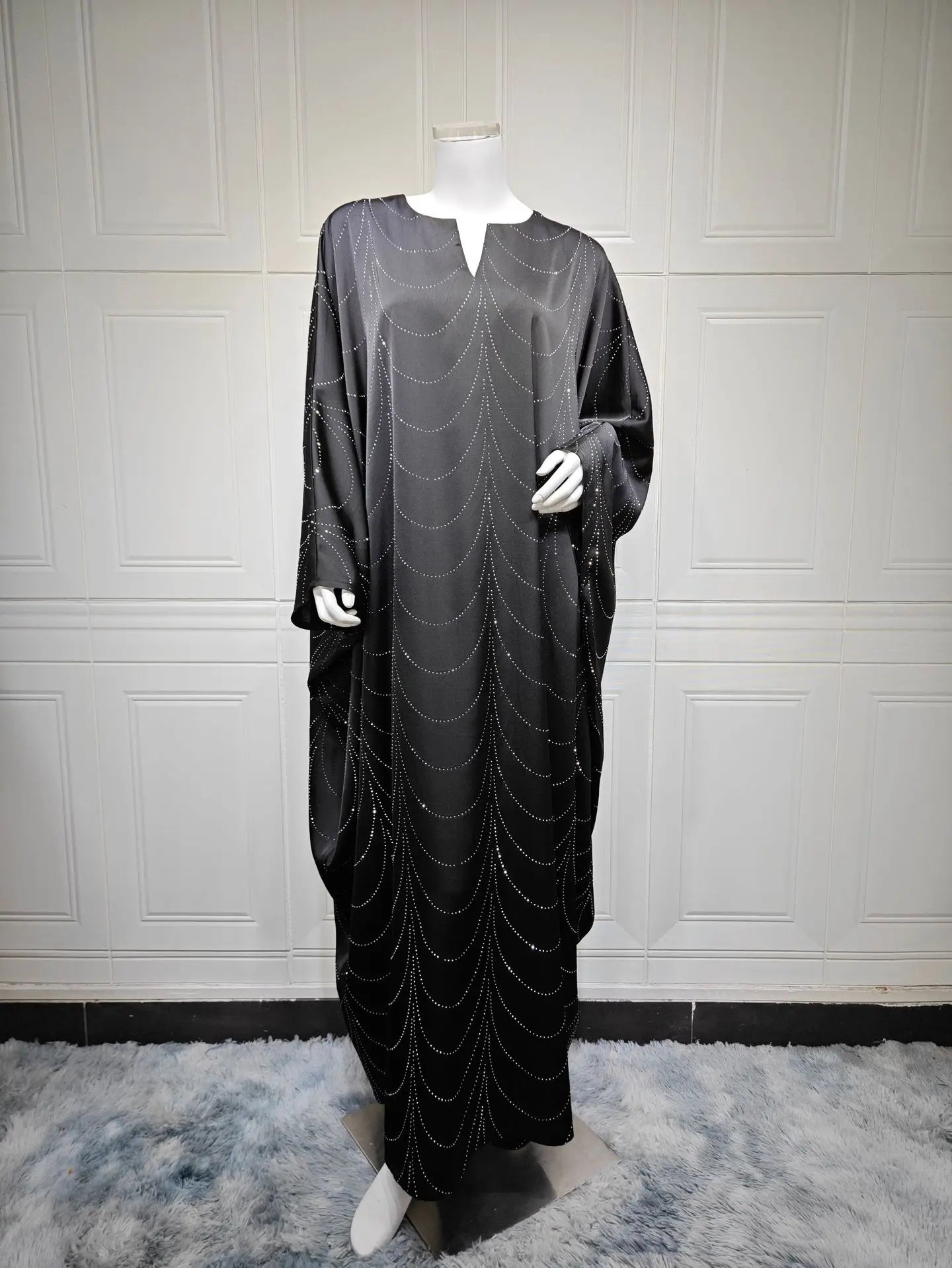 Elegant Maxi Dress Turkish Caftan Wholesale Abaya Hot Diamond Kaftan Batwing Sleeves Women Muslim Dress Dubai Islamic Clothing