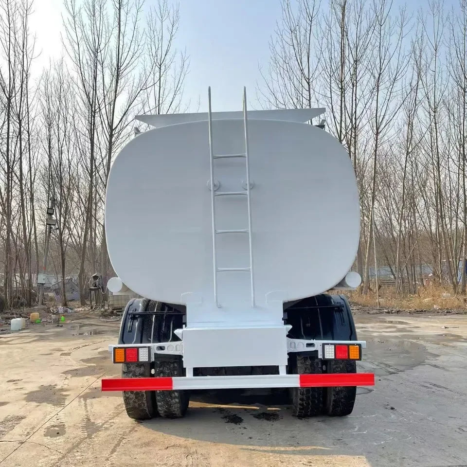 Sinotruk Howo 6x4 Fuel Oil Tanker Truck 13500L with 371/375/430HP Options In-Stock Euro 2 Emission Standard Big Discounts