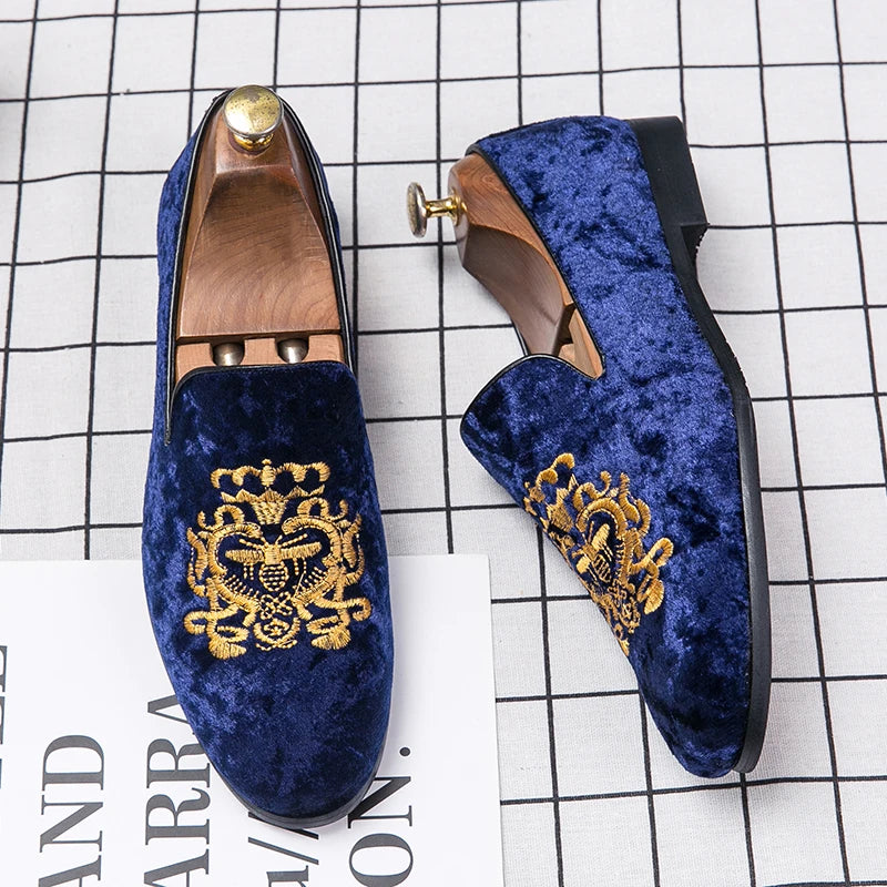 Stylish Embroidery Suede Leather Dress Shoes Men Leather Office Loafers Shoes Slip-on Driving Walking Style Men's Boat Shoes