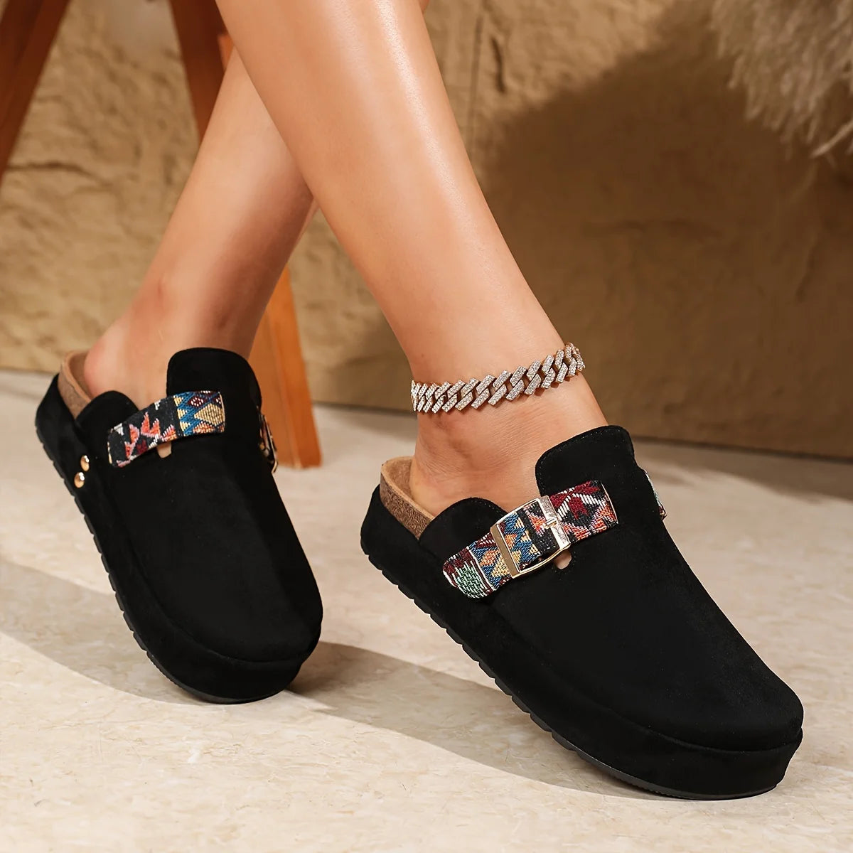 Summer New Women's Round Toe Embroidered Slip-on Sandals, Beach Vacation Style Thick-soled Mules