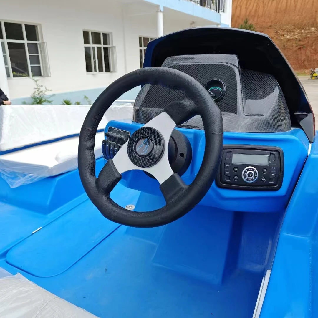 4.8m Speedboat Customized Color From China Manufacturer for Family Gathering