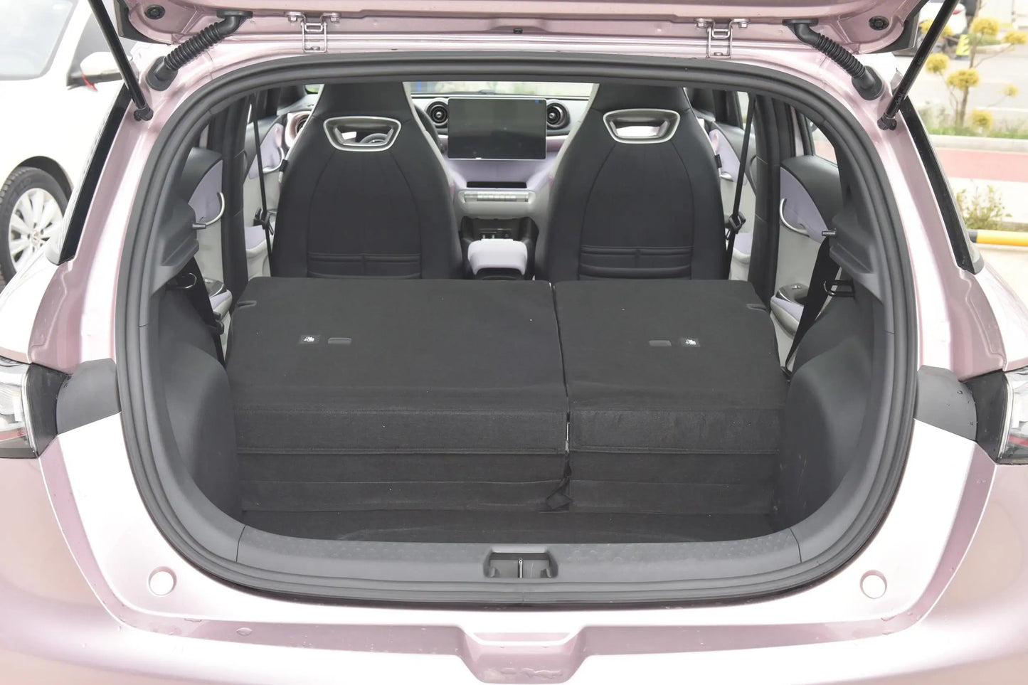 Hot Selling Drive 2023 Model Free Edition 5 Soor 5 Seats Electric Hatchback Byd Dolphin Ev Car in Stock Low Price