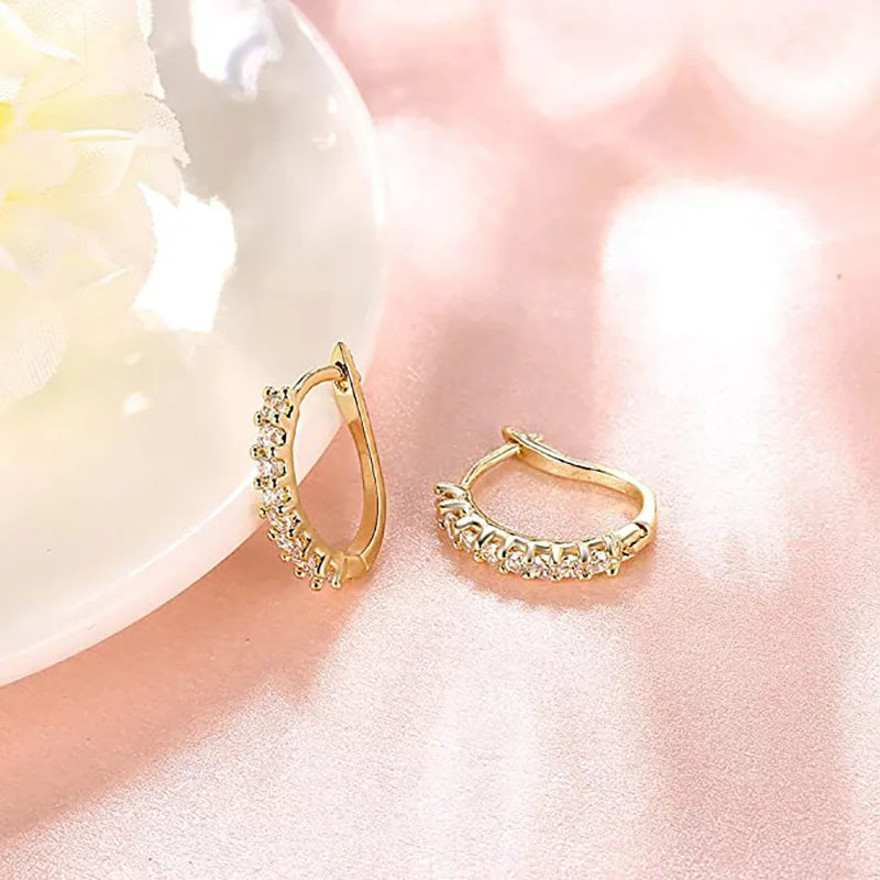 E662 White Gold Huggie Earrings Round Zircon Claw Setting Women's Classic Fashion Jewelry