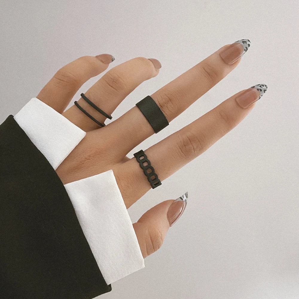 Punk Black Finger Rings For Women Men Simple Chain Ring Set Fashion Rings 2026 Trend Friend Gifts Party Knuckle Jewelry Party