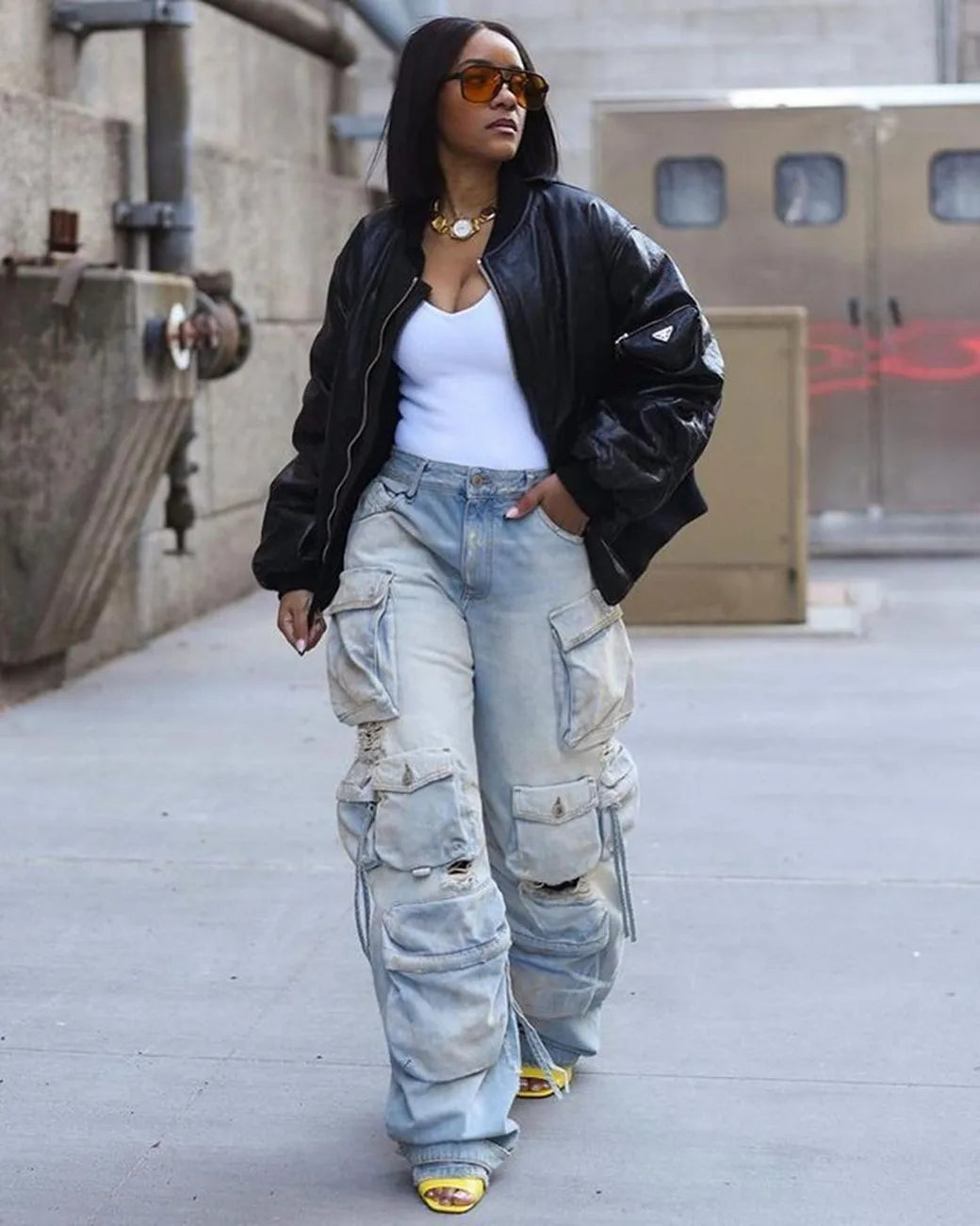Liu Ming Spring Summer New 2023 Women Fashion Multi Pockets Cargo Pants Loose Fitting Straight Leg Jeans