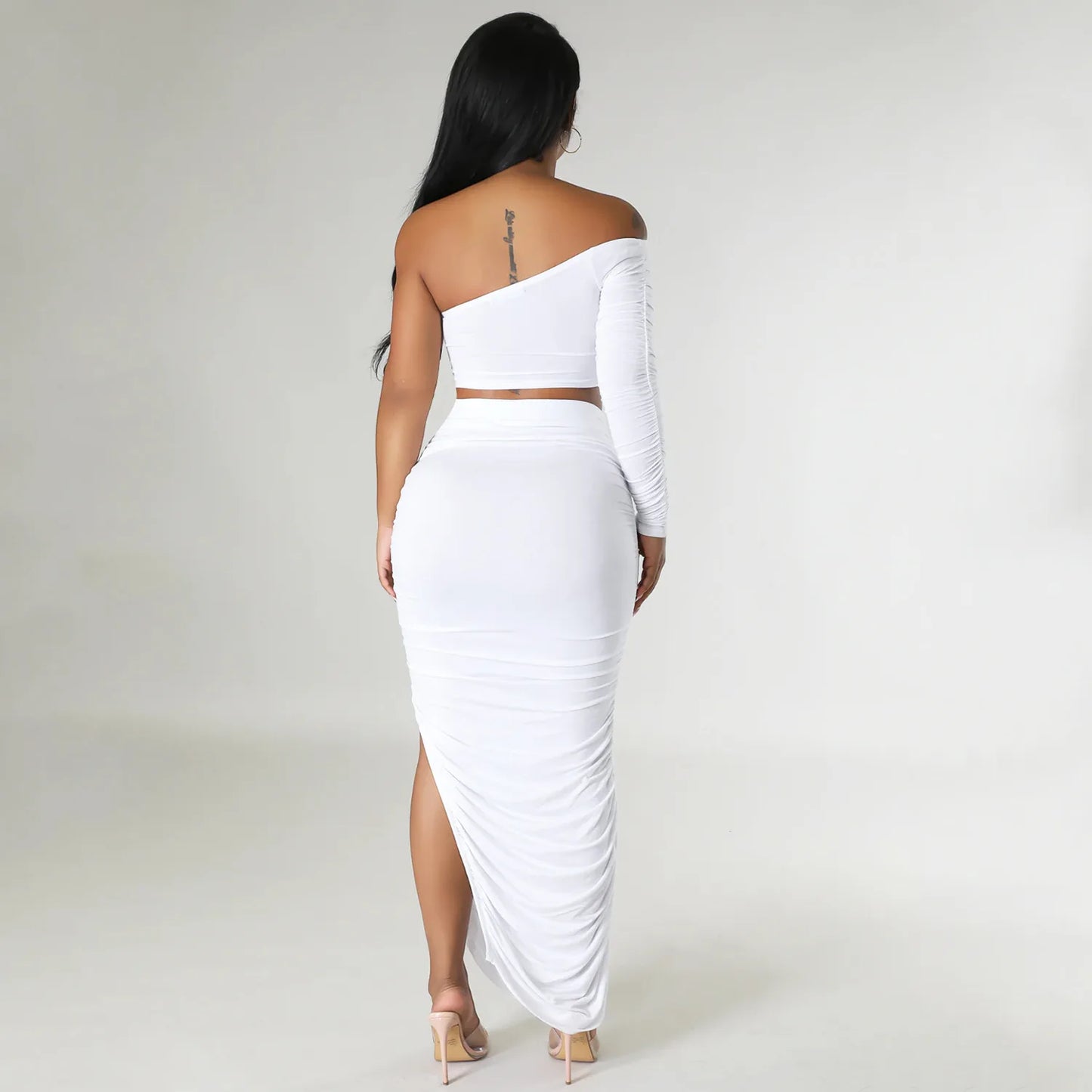 Liu Ming Summer New Arrivals Women Clothing One Shoulder Sleeve Tops Sexy Tight Pleated Irregular Skirt Set