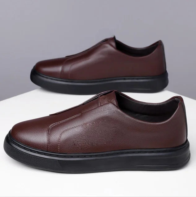 2026 New Luxury Designer Brand Men's Casual Fashion Versatile Genuine Leather Casual Shoes