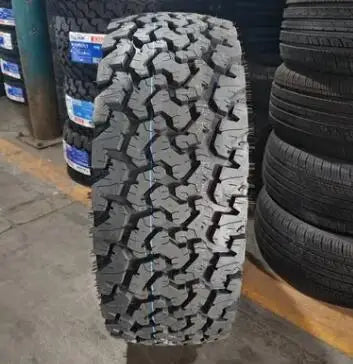 Car Tires 4X4 Tyre with Quality Warranty 285/70R17LT RWL