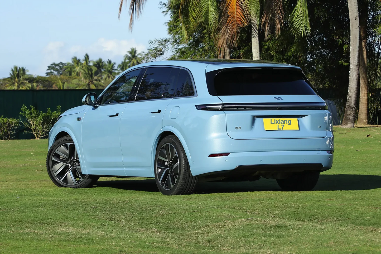 2024 LiXiang L7 L8 L9 Family 5-seat Flagship SUV New Energy Electric Vehicle 1400km Range AWD Fast Charging REEV Hybrid Car