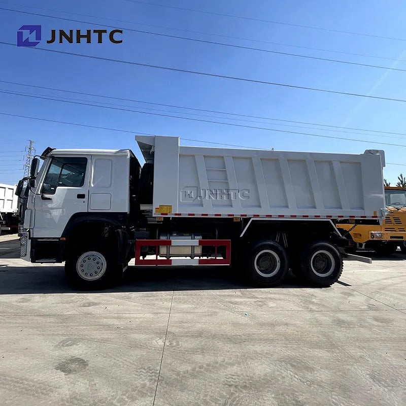 New SINOTRUCK HOWO Dump Truck  12 Wheel 50 Ton New 8x4 Drive Wheel Euro 3 Emission Standard Dump Truck