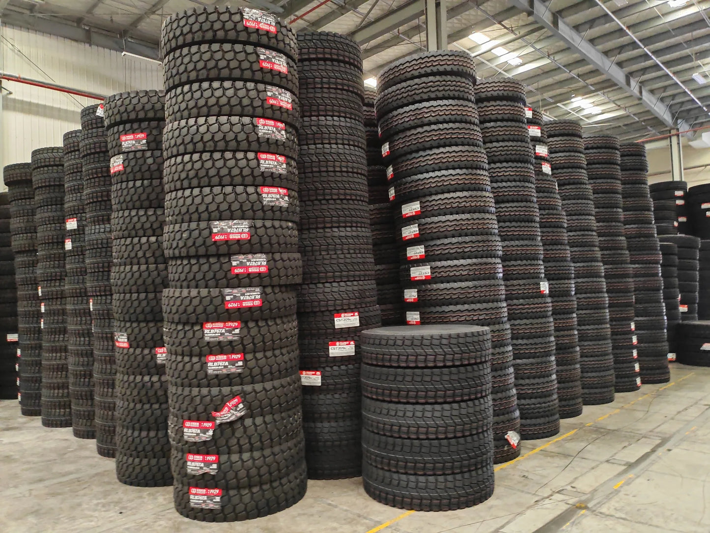 GOODTRIP GE68EV 275/40ZR22 High-End Radial Passenger Car Tire New Design with Low Rolling Resistance and Superior Passengers