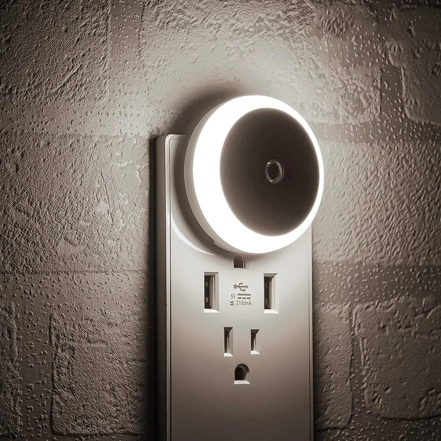Night-lights for Kids Room 0.5W Dusk to Dawn Sensor Automatic on and Off for Kids Room, Bedroom, Bathroom, Baby Nursery