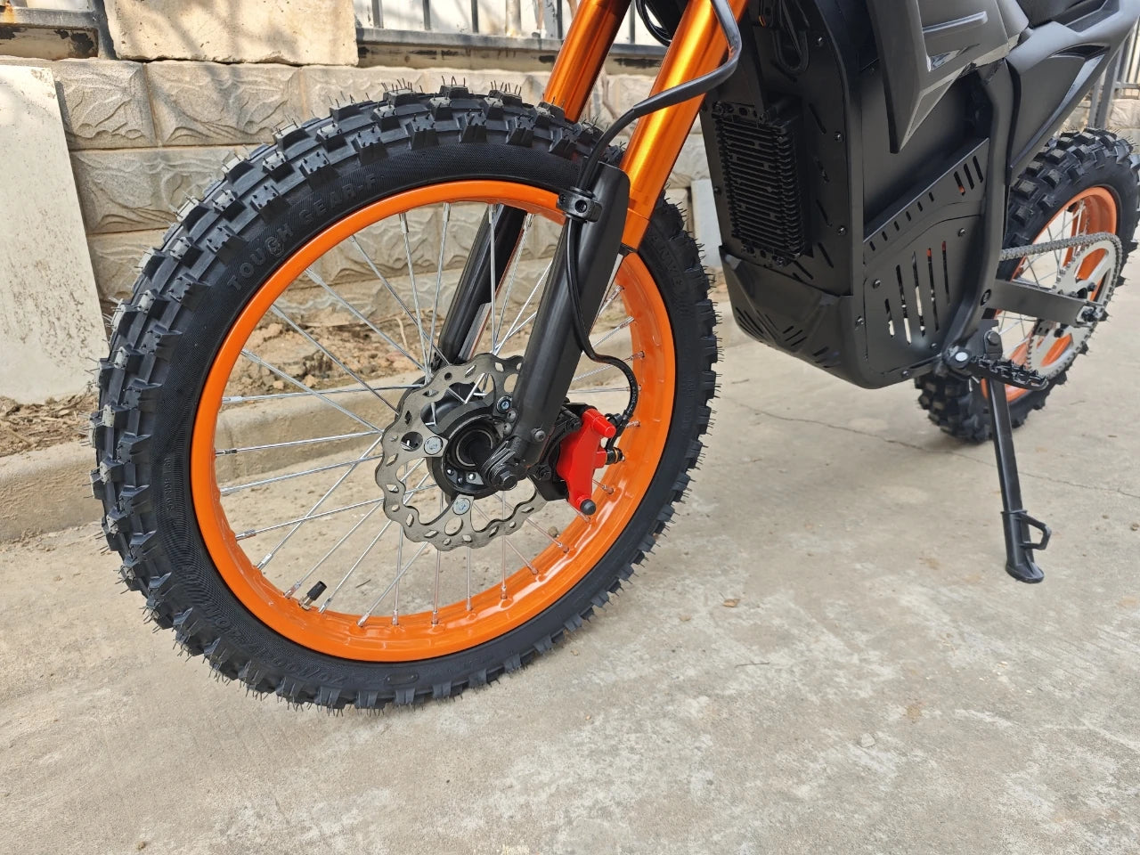 Electric 4500W Brushless Li-Battery Dirt Bike for Adults 3-Speed 65km/h Off-Road Motorbike with US Warehouse