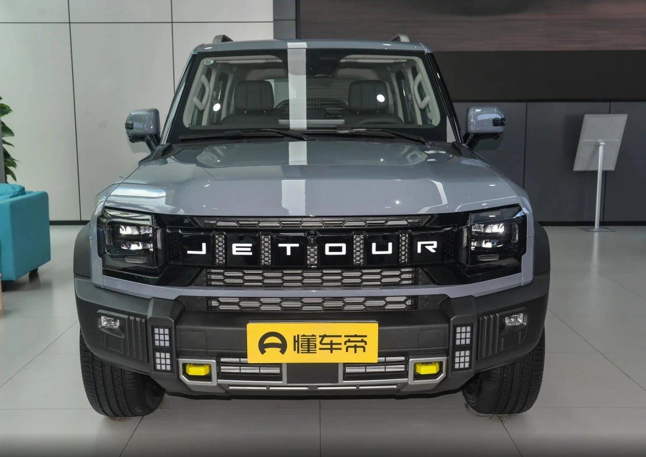 2025 New Jetour 4WD Electric Sedan 4-door 5-seater car