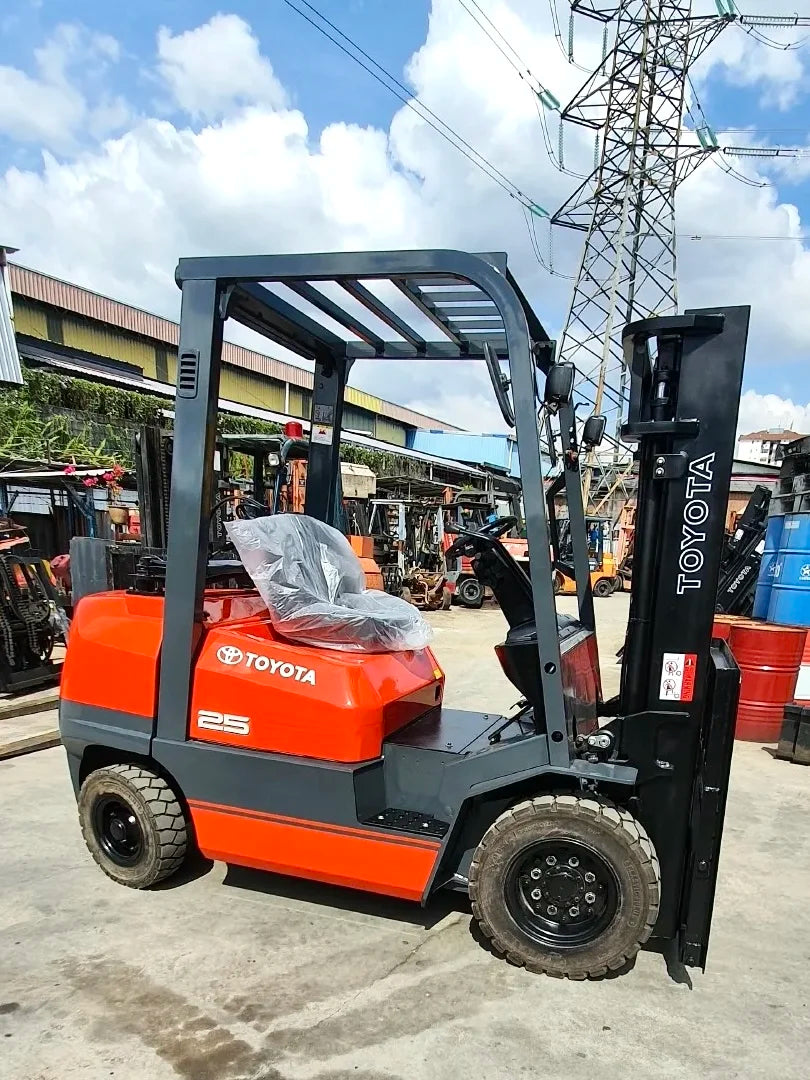 CE EAC SASO Certified High Quality Used for Japan 25 Forklift with 3Ton High Working Efficiency & Diesel Engine Power
