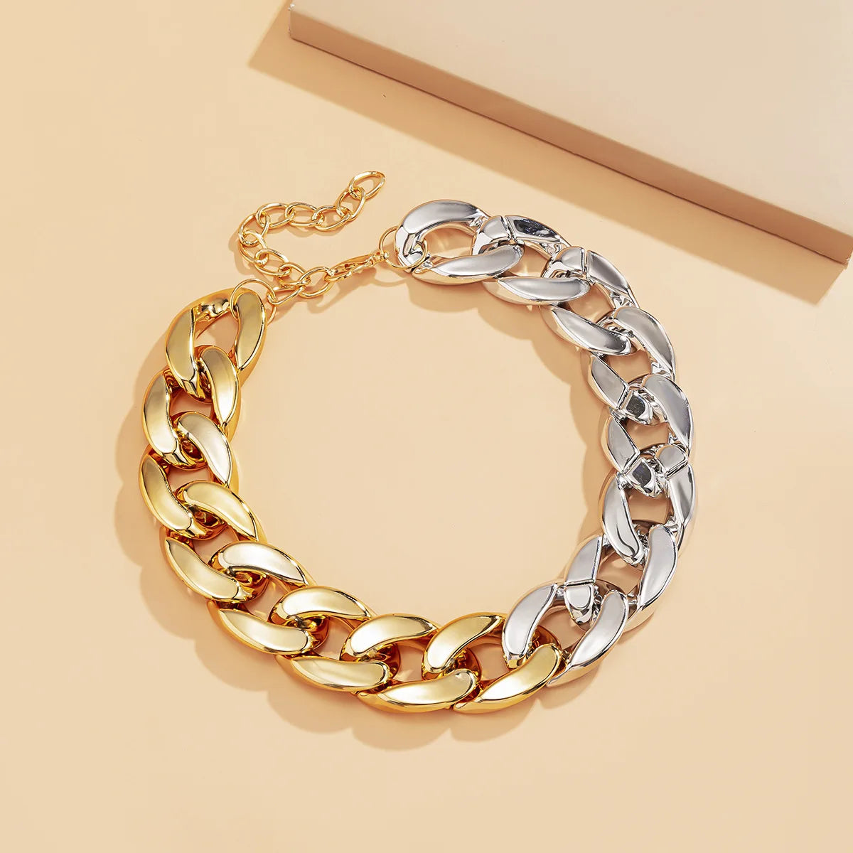 Simple Exaggerated Necklace Lady 4 Color Hip Hop Distorted Thick CCB Chain Creative Necklaces Fashion Glamour Girl Jewelry Gift