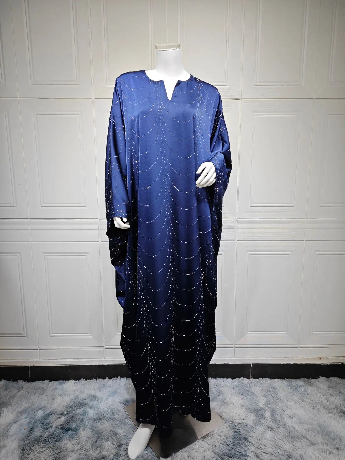 Elegant Maxi Dress Turkish Caftan Wholesale Abaya Hot Diamond Kaftan Batwing Sleeves Women Muslim Dress Dubai Islamic Clothing