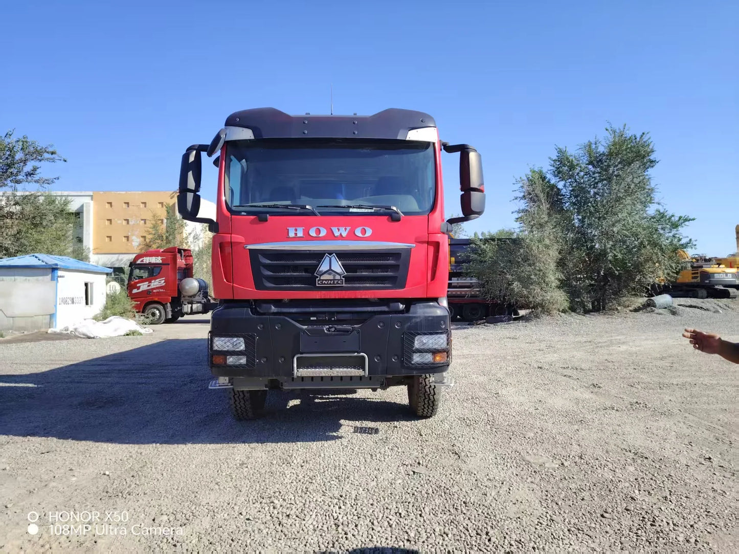IN Stock New SINOTRUK HOWO TX 400HP 8x4 Tipper Truck | 12 Wheels  for Sale