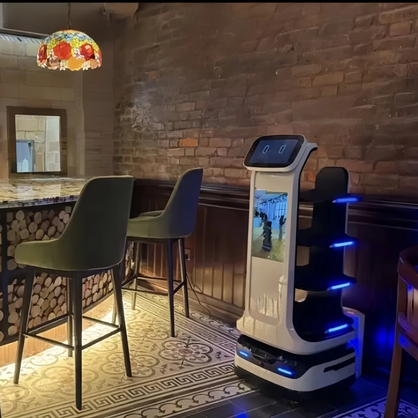 Charging Pile Robot Delivery KTV Drink Delivery Robot Restaurant Service Robot