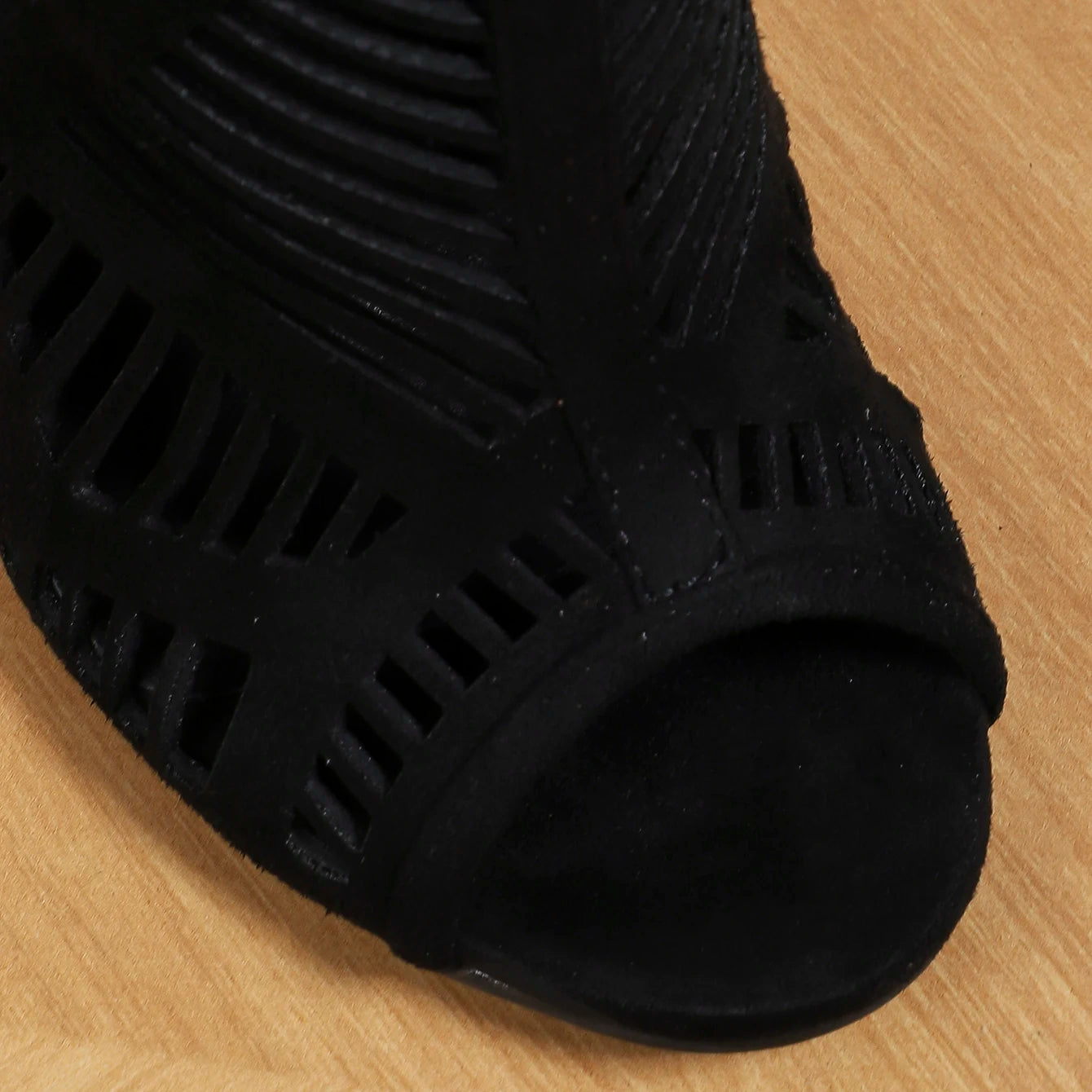 2024 Spring and Summer New Round Toe Open Toe Laser Hollow-out 11cm Sexy Fashion All-match Cool Boots 42