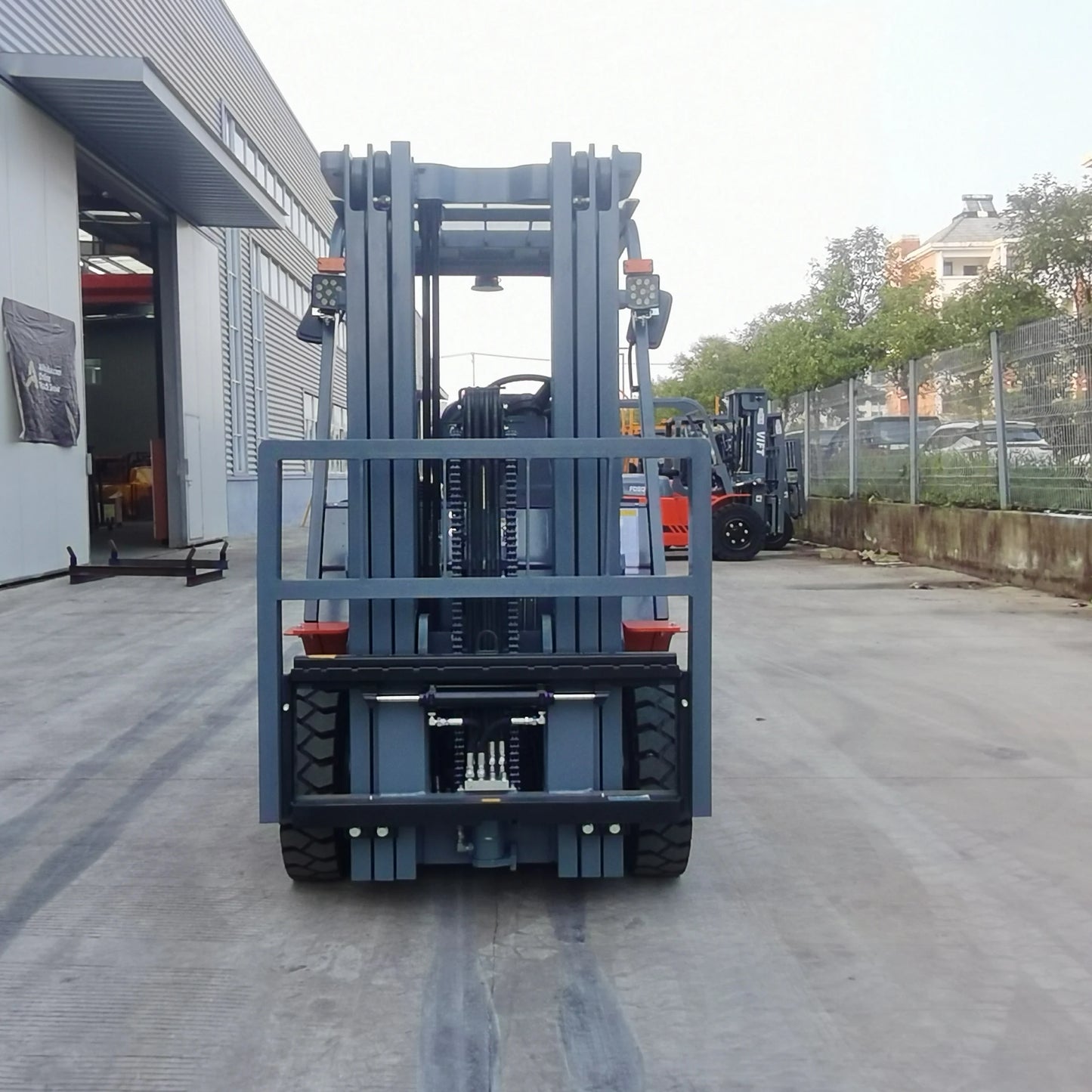 VIFT Brand New Top Quality Factory Price 2.0 2.5 Ton Diesel Forklift with 6m Lifting Height Side Shifter Offered