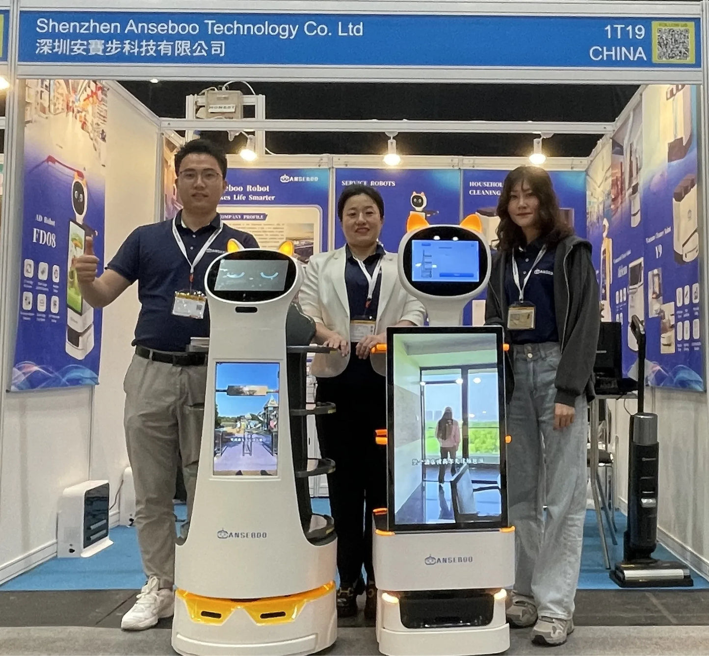 Commercial Restaurant Waitress Robot Metal Construction with 5G wifi hotel food delivery robot
