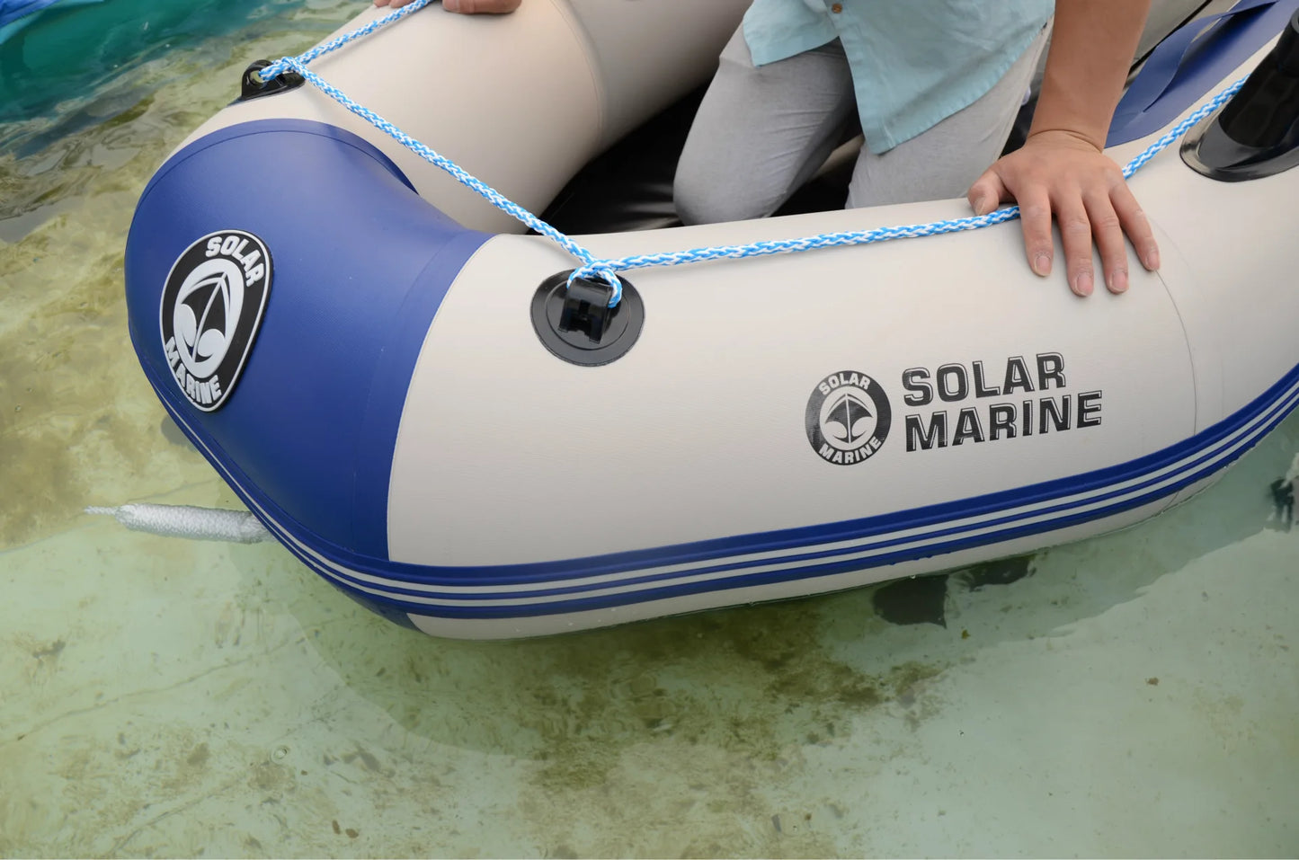 B1200 Solar Marine Inflatable Boat with Flat Bottom PVC Net Fishing Rubber Boat for Drifting Outdoor Activity