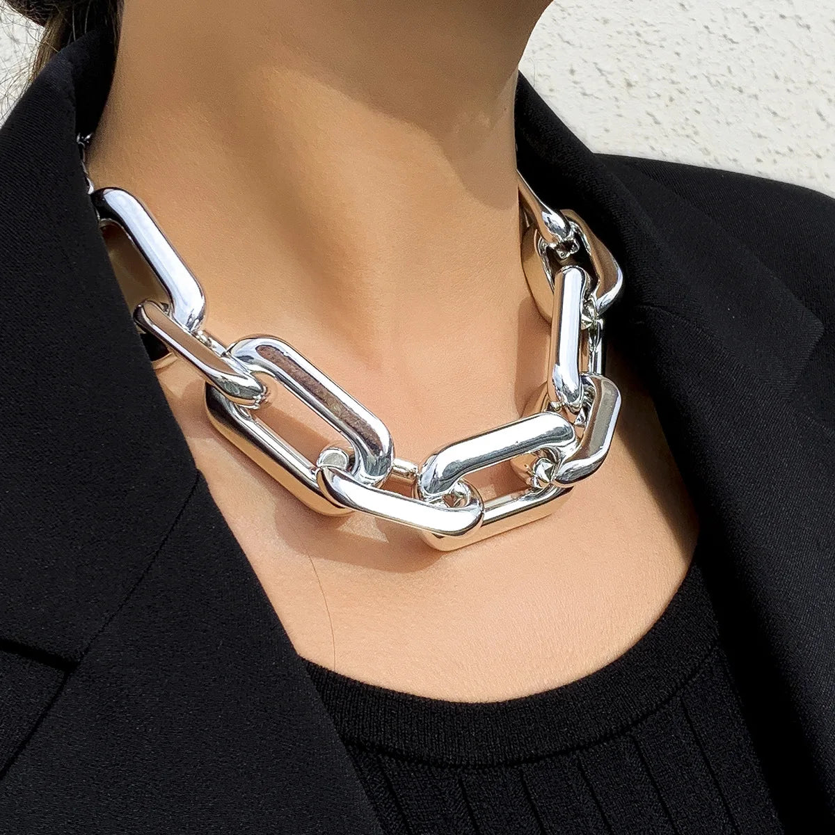 Hip Hop Simple Punk Style Square Thick Necklace Women's Retro Gold Color Metal Clavicle Necklaces Men's Charm Fashion Jewelry