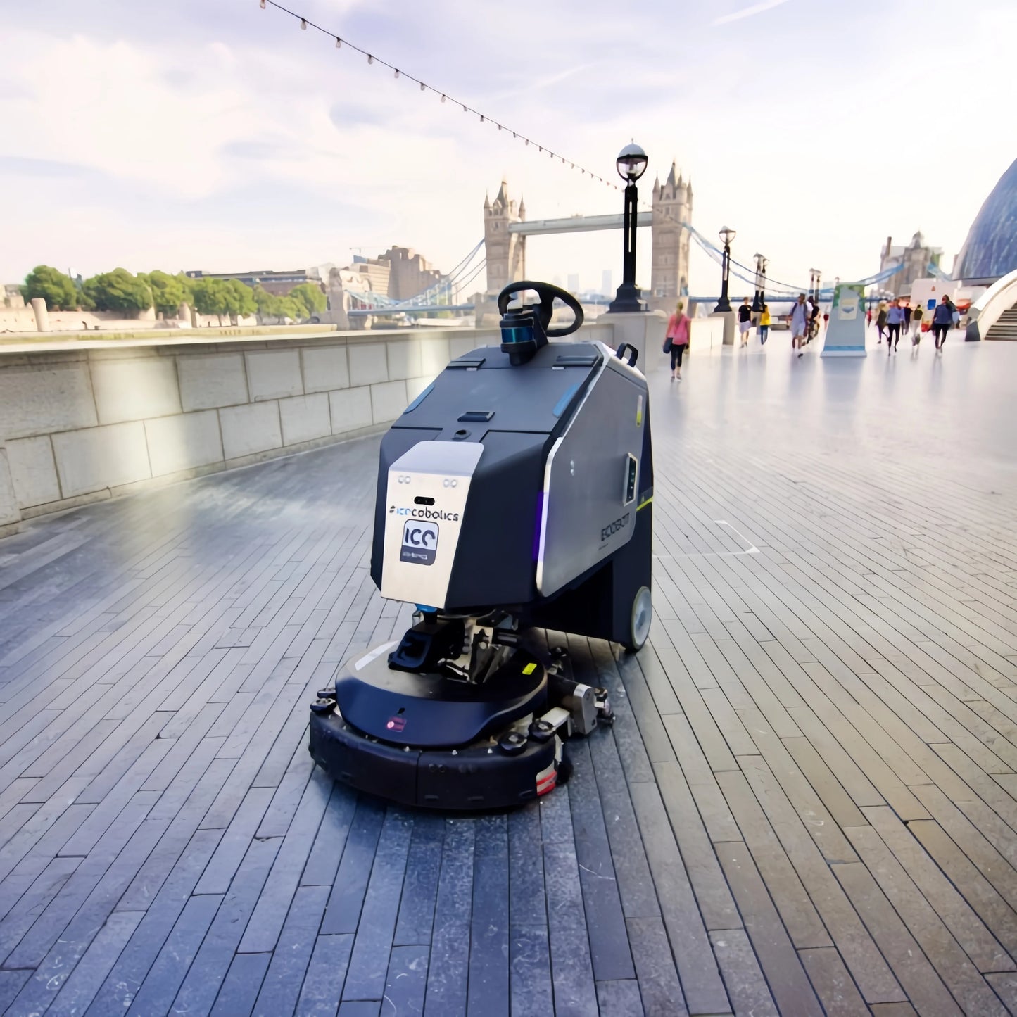 Smart Cleaning Robot  Commercial Cleaning Robot for Large Factories & Warehouses Automatic Sweeping Mopping Scrubbing