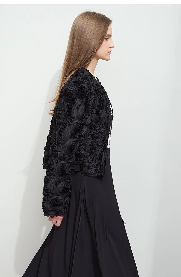 AMII Minimalism Short Jacket Women 2025 Autumn New Elegant Romantic Stereoscopic Flower O-Neck Hook Button Outwear Coat 12521066
