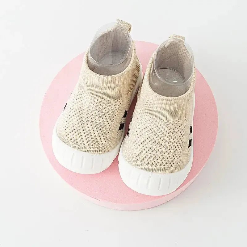 Classic Baby Toddler Shoes, Baby Shoes for Children Aged 1-3 Years Old, Boys and Girls, Spring and Autumn Shoes and Socks