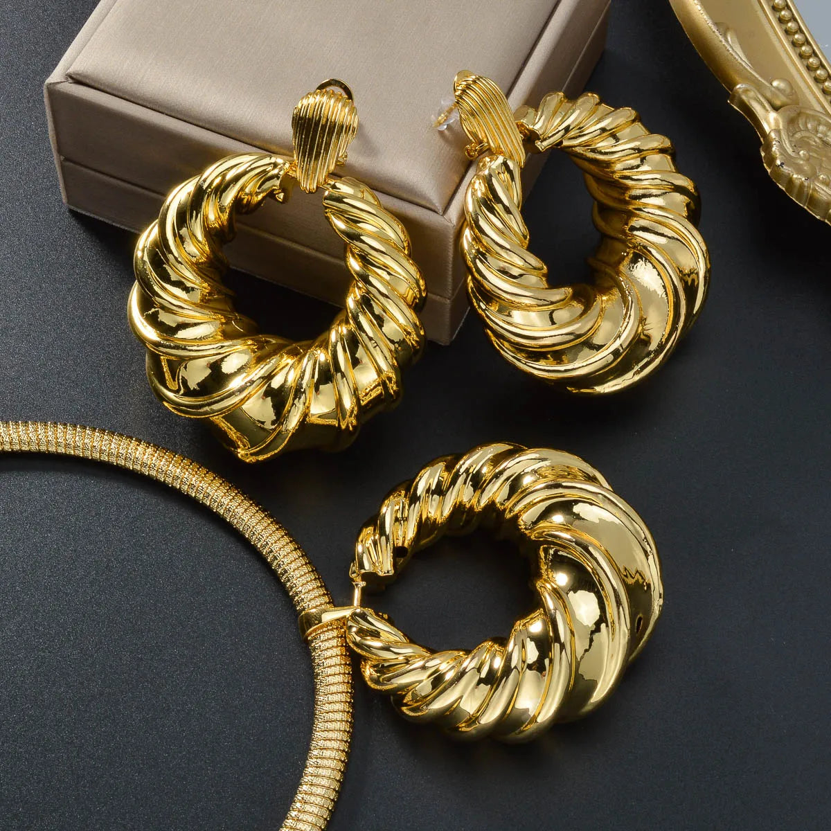 2pcs Men's Women's Jewelry Set Geometric Spiral Pattern Collar Pendant Earrings Hip Hop Punk Party Banquet Accessories Gifts
