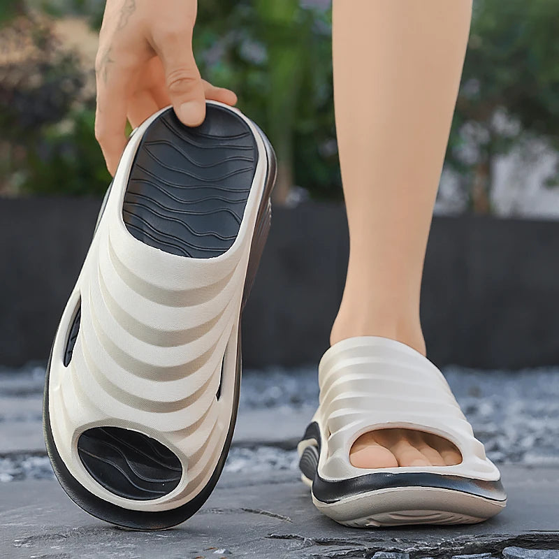 Summer Men's Slippers Outdoor Sandals Beach Comfortable Slides Indoor Men Casual Shoes Garden Shoes Men Home Slippers Flip Flops