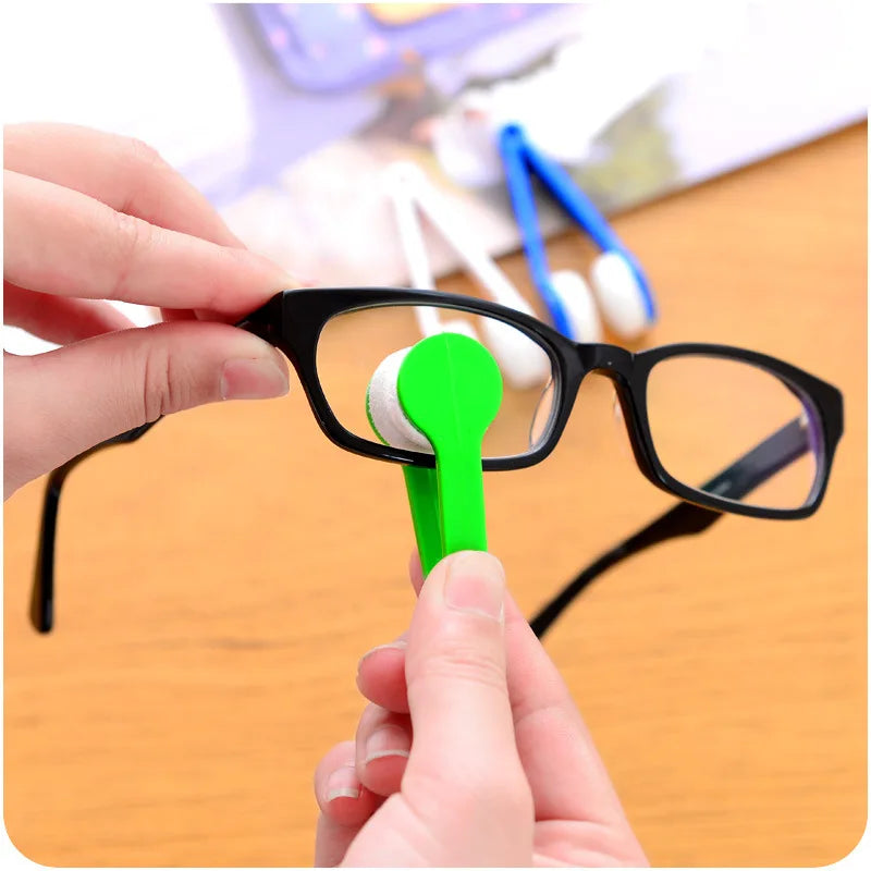 Portable Multifunctional Glasses Cleaning and Wiping Tool of Microfiber Cleaning Brush for Sunglasses Glasses Microfiber Cloth